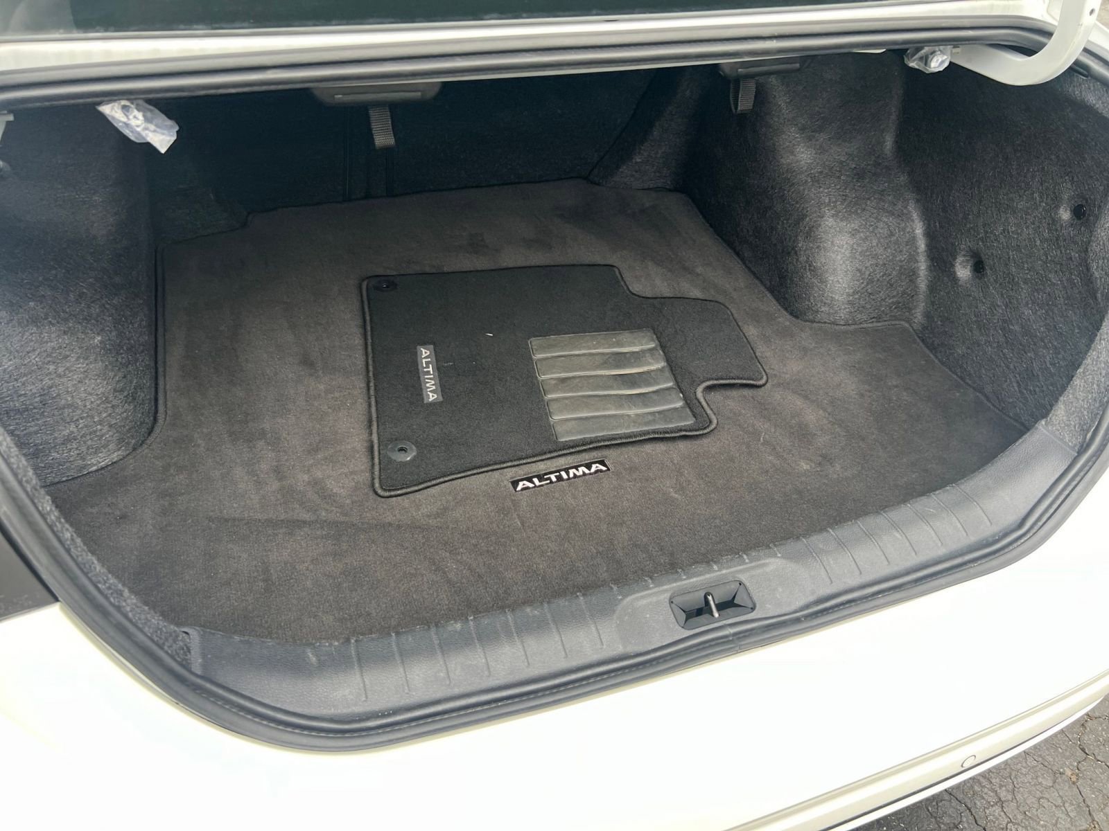 Thumbnail: 2025 Nissan Altima - 25