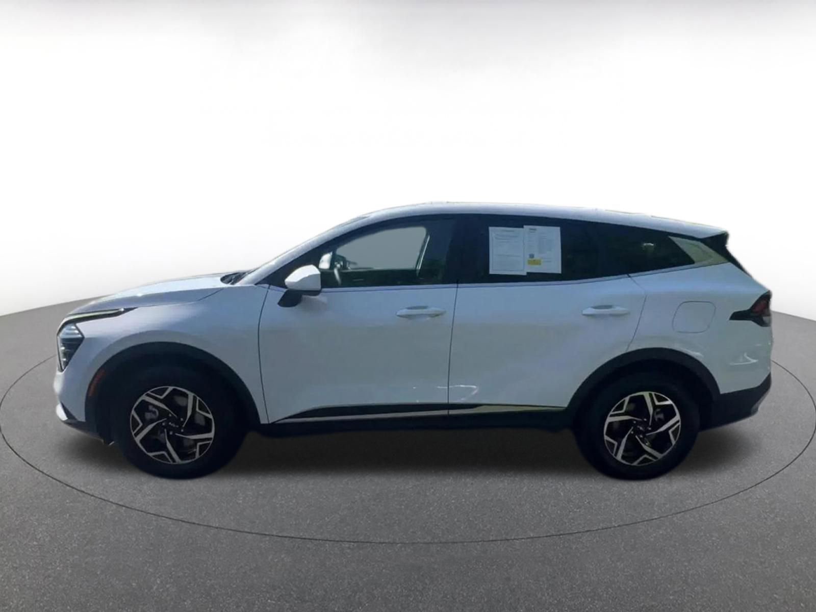 Thumbnail: 2025 Kia Sportage - 9