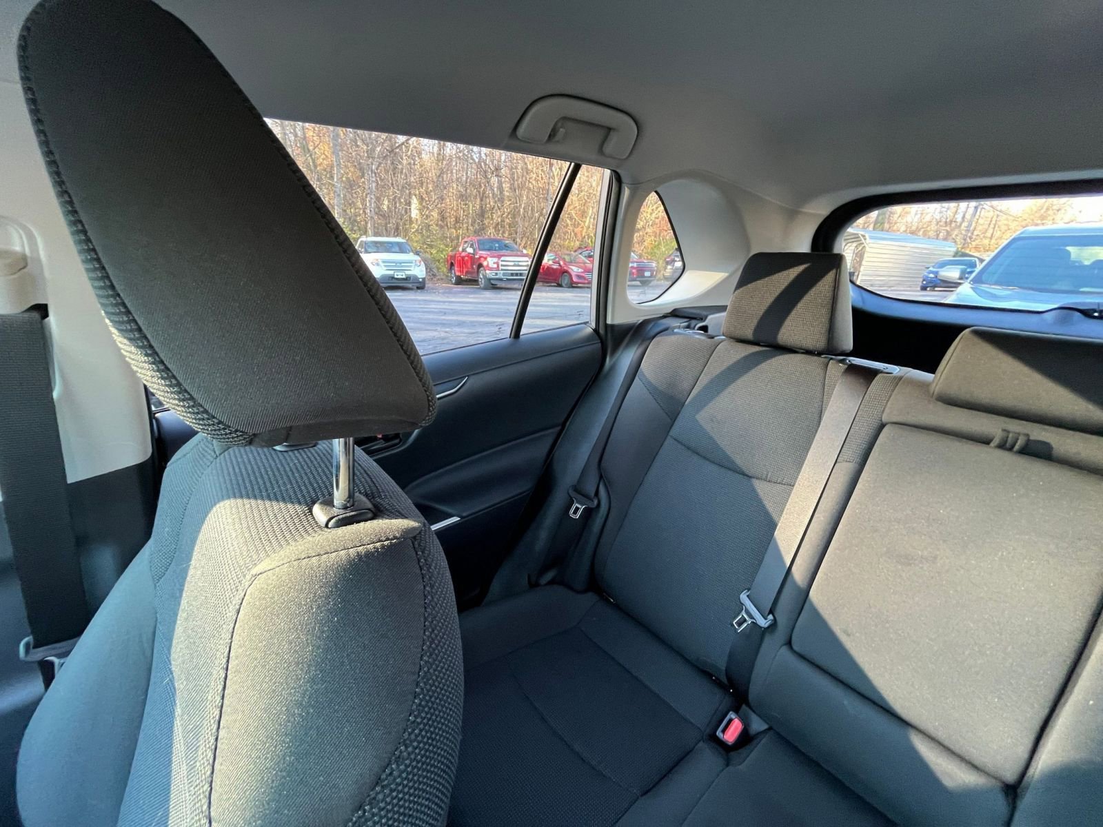 Thumbnail: 2025 Toyota RAV4 - 33