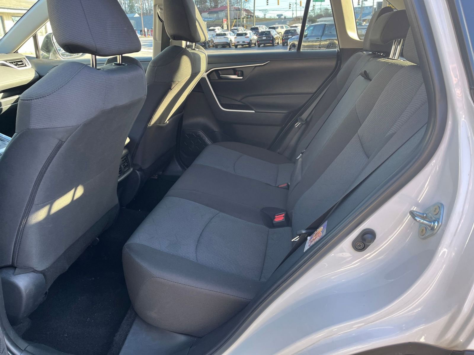 Thumbnail: 2025 Toyota RAV4 - 21