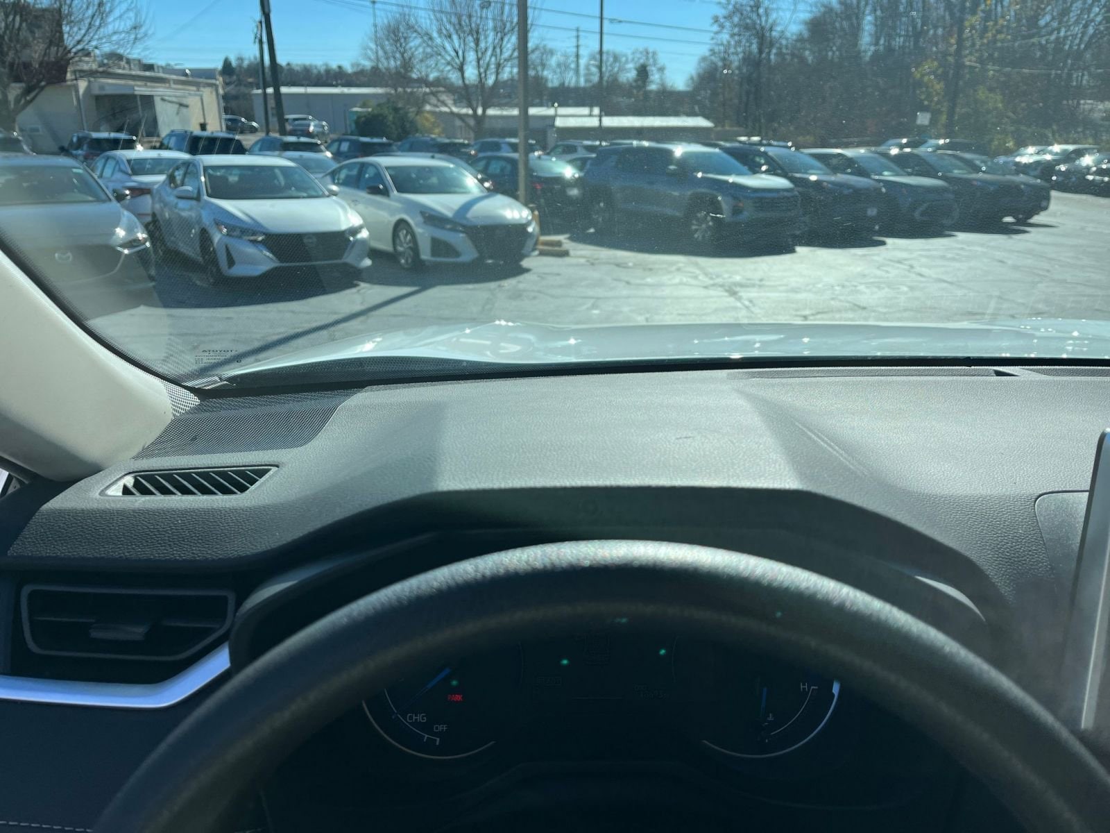 Thumbnail: 2025 Toyota RAV4 - 28