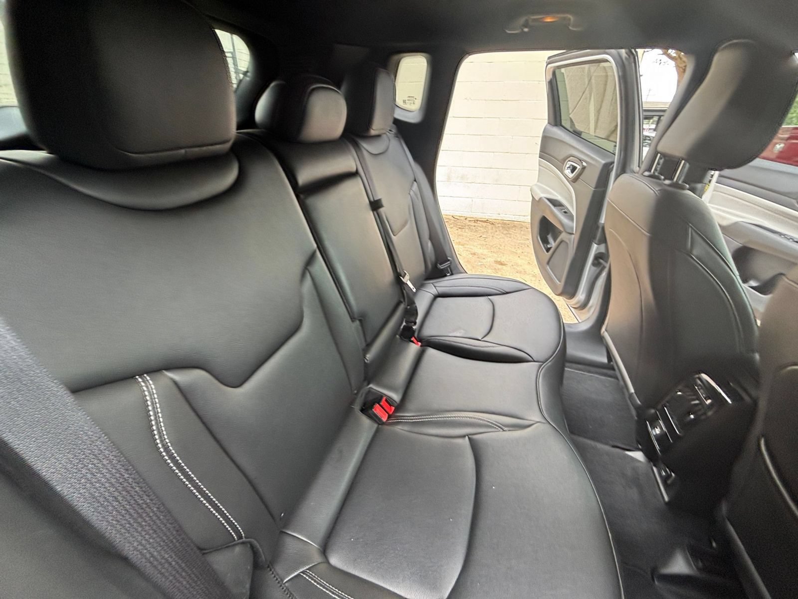 Thumbnail: 2025 Jeep Compass - 33