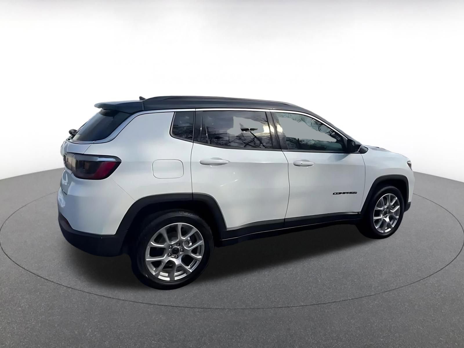 Thumbnail: 2025 Jeep Compass - 14