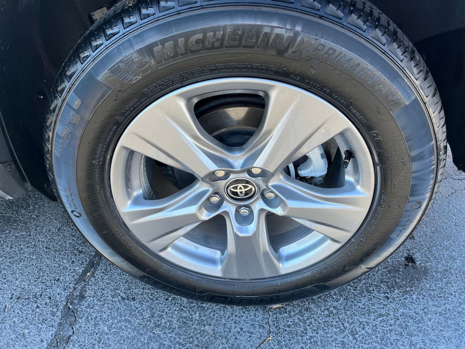 Thumbnail: 2025 Toyota RAV4 - 23