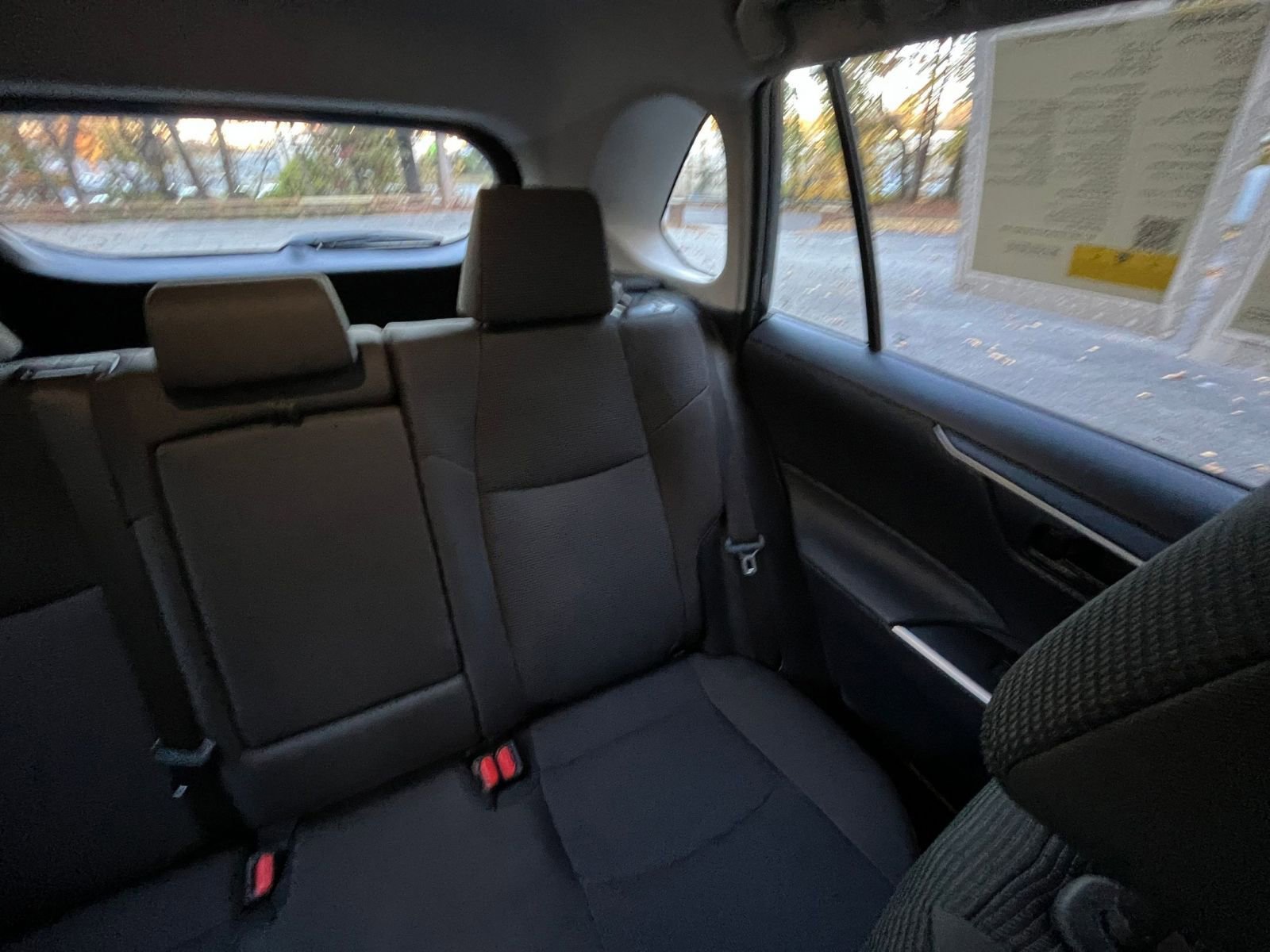 Thumbnail: 2025 Toyota RAV4 - 33