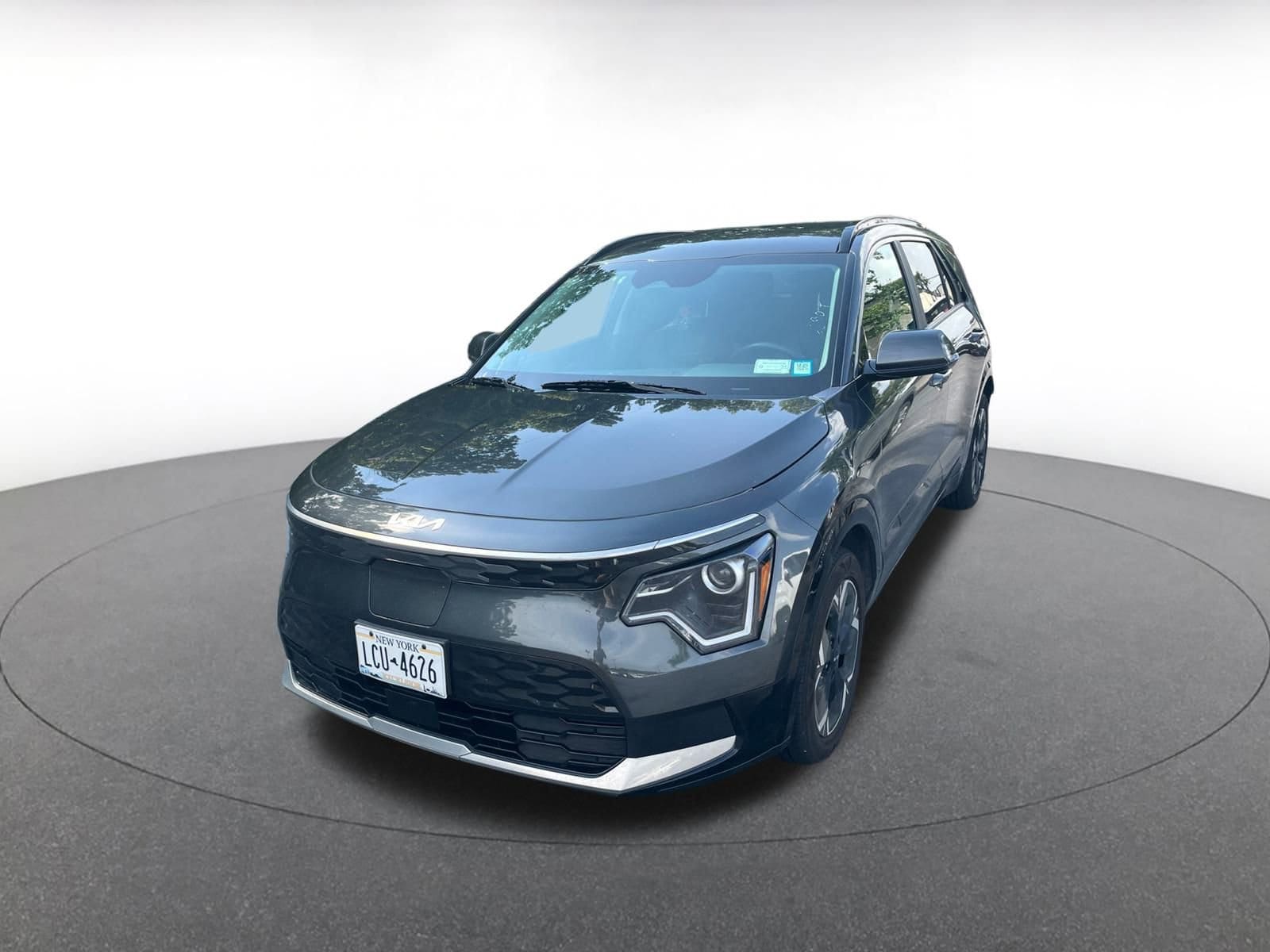 Thumbnail: 2023 Kia Niro - 3