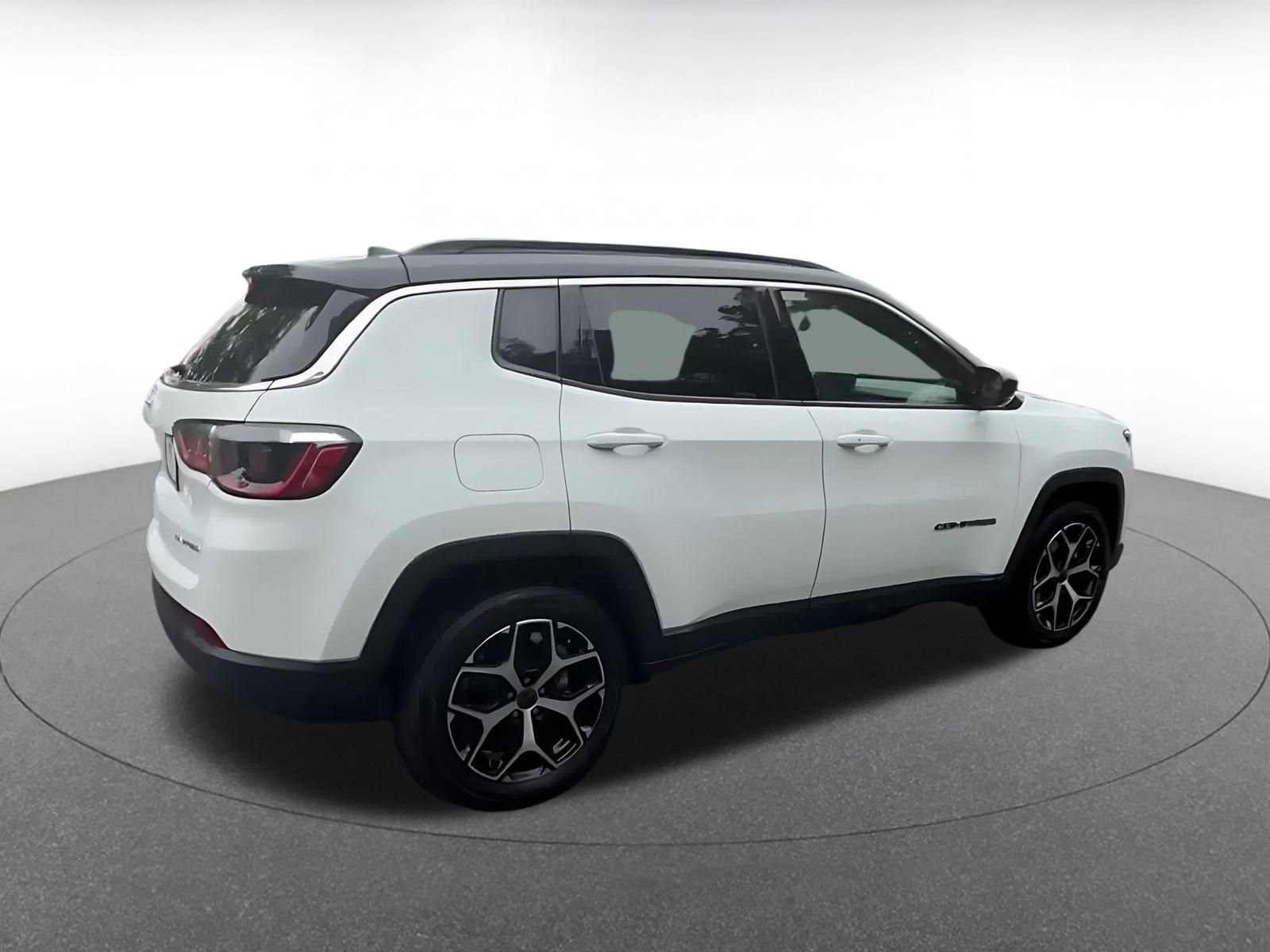 Thumbnail: 2025 Jeep Compass - 15