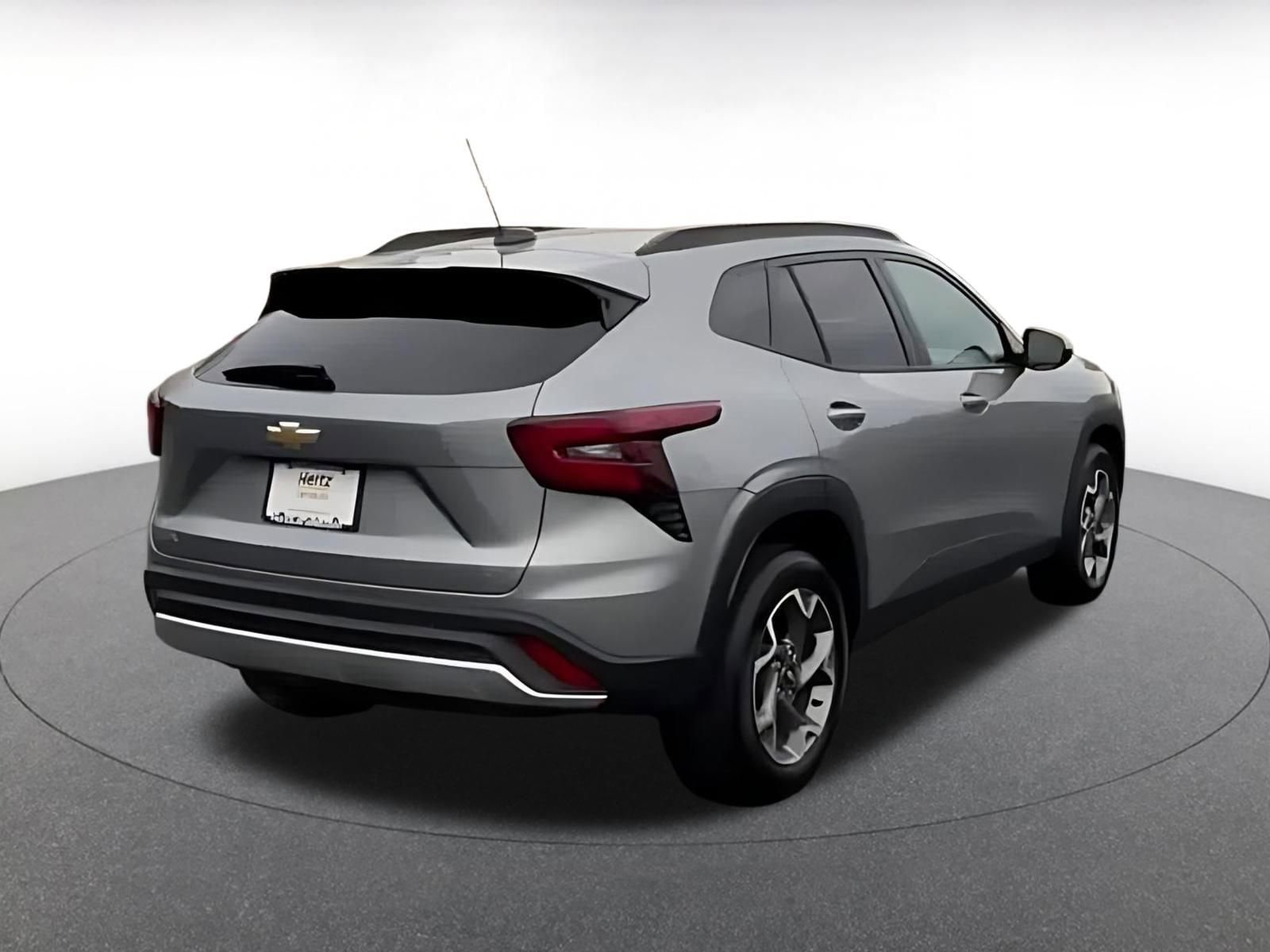 Thumbnail: 2025 Chevrolet Trax - 11