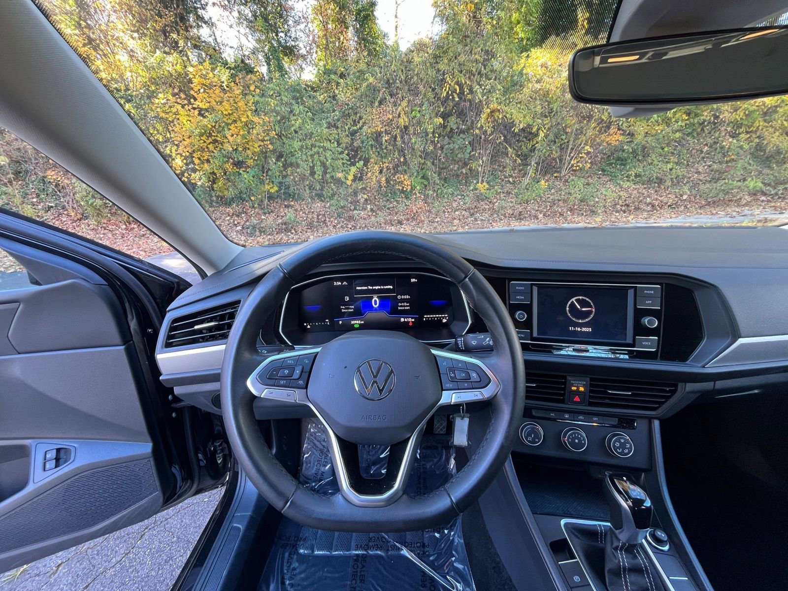 Thumbnail: 2024 Volkswagen Jetta - 30