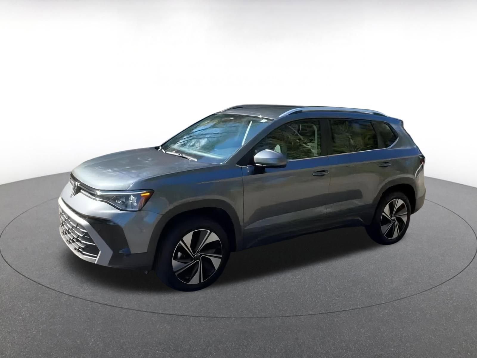 Thumbnail: 2025 Volkswagen Taos - 8