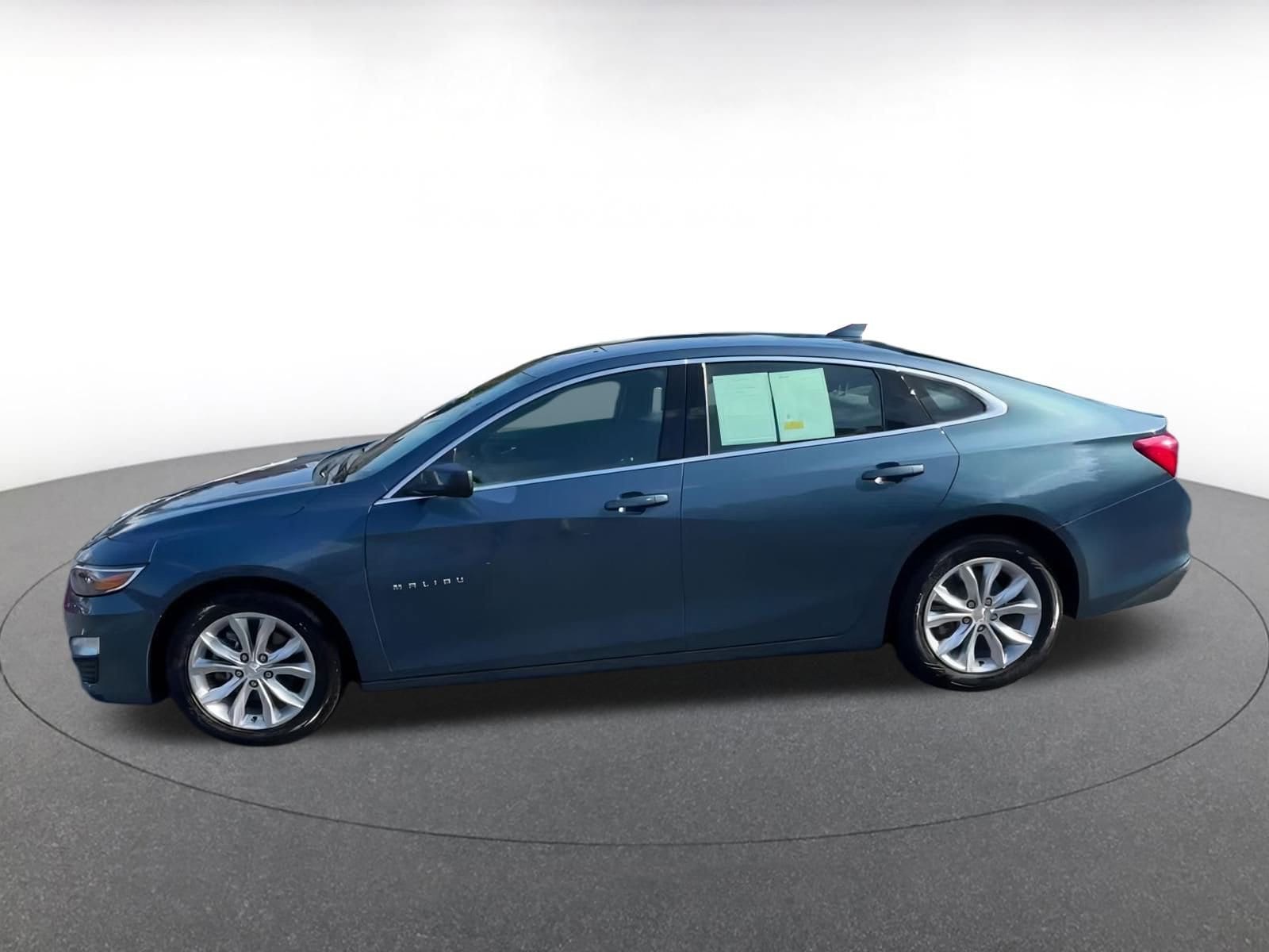 Thumbnail: 2024 Chevrolet Malibu - 8