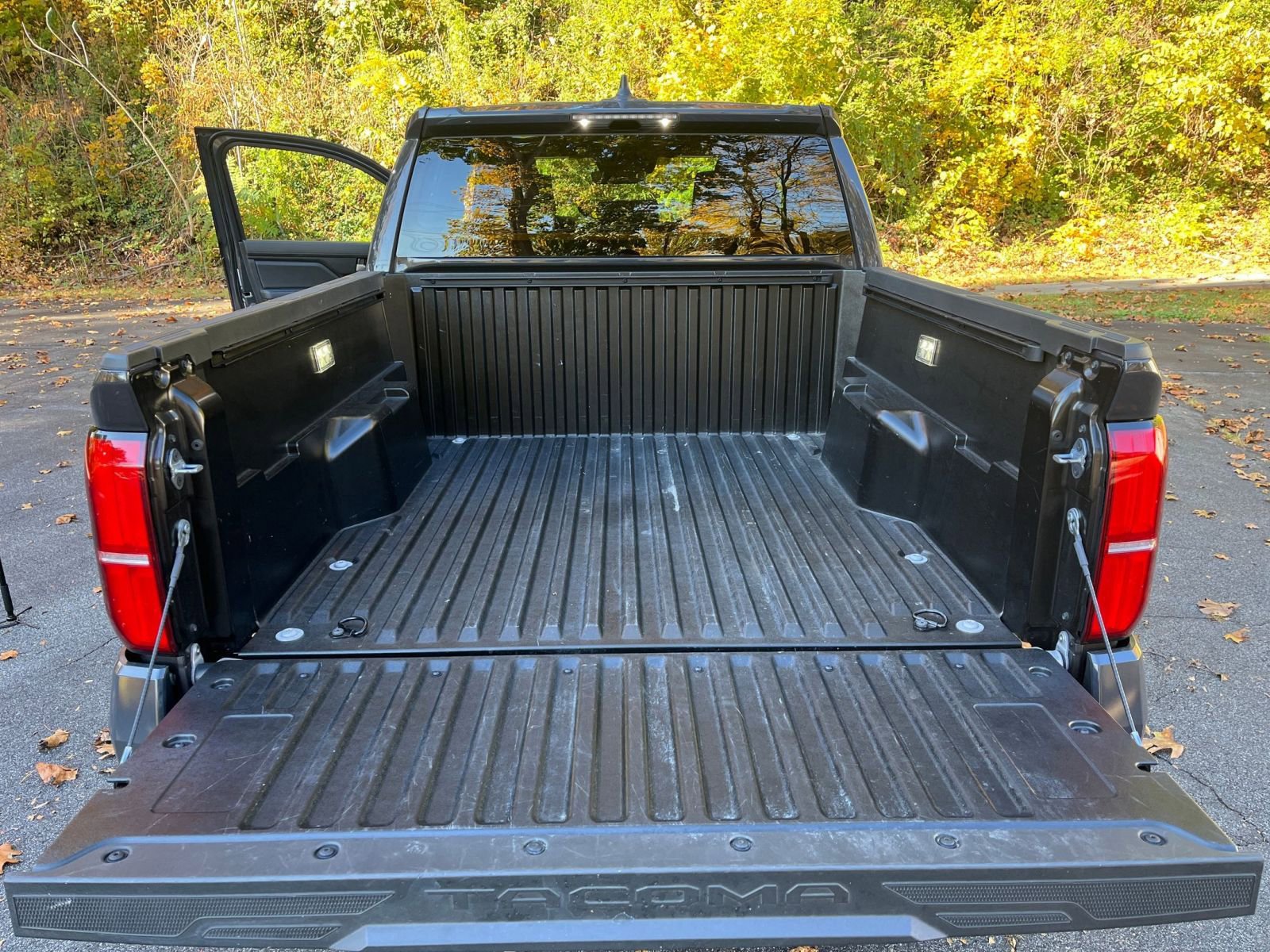 Thumbnail: 2025 Toyota Tacoma - 27