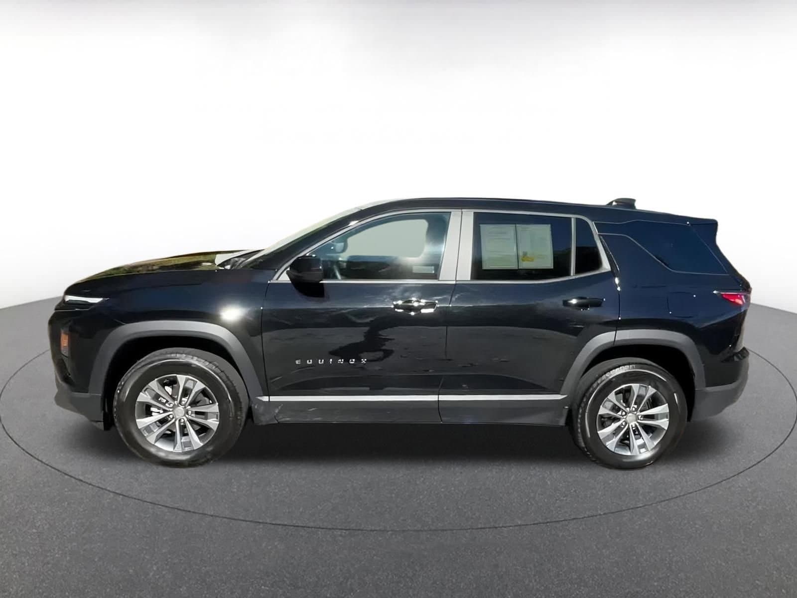 Thumbnail: 2025 Chevrolet Equinox - 9