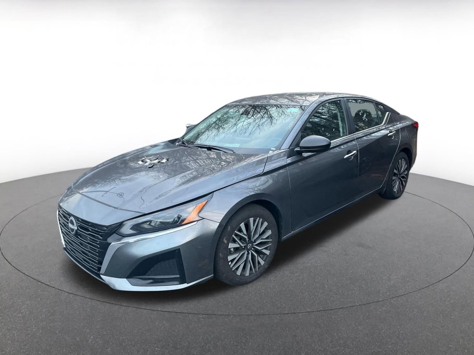 Thumbnail: 2025 Nissan Altima - 9