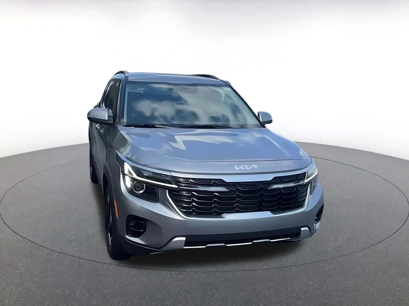 Thumbnail: 2025 Kia Seltos - 4