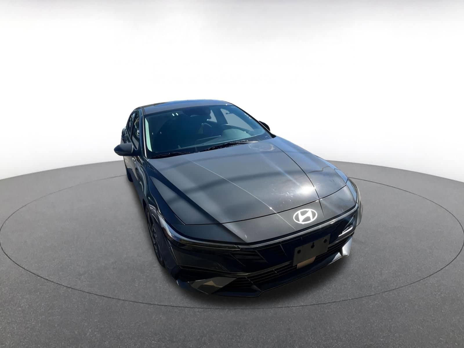 Thumbnail: 2025 Hyundai Elantra - 1