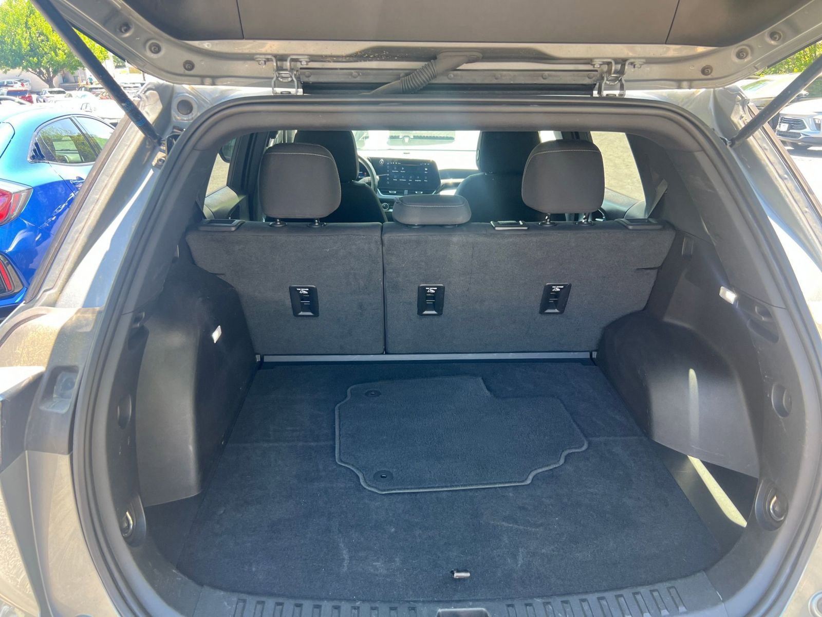 Thumbnail: 2025 Chevrolet Equinox - 27