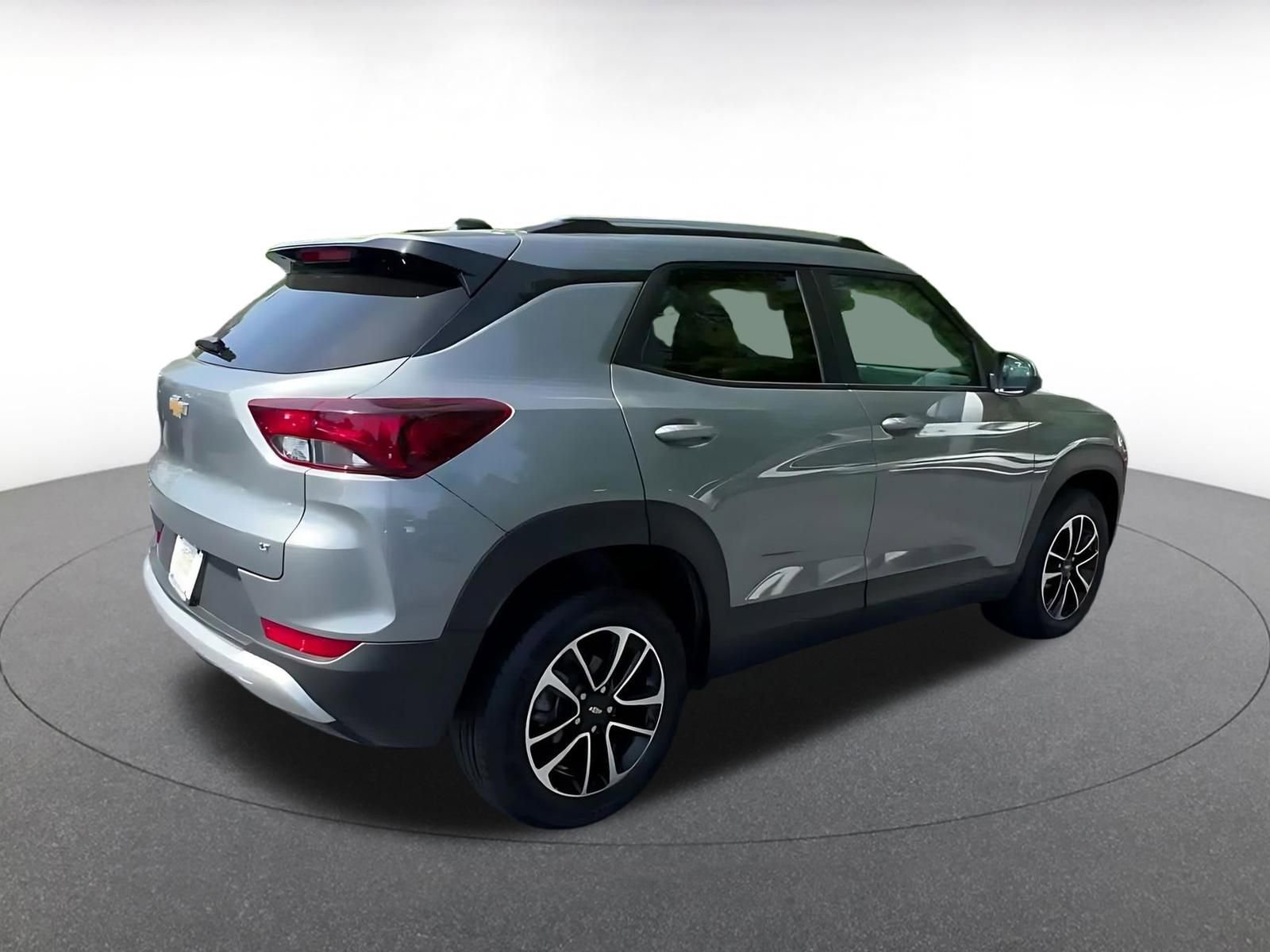 Thumbnail: 2025 Chevrolet TrailBlazer - 14
