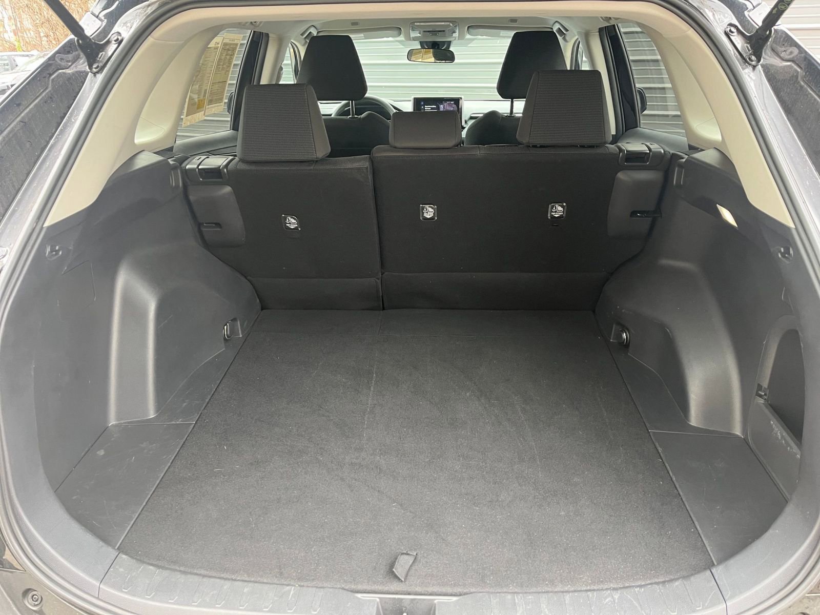 Thumbnail: 2025 Toyota RAV4 - 24