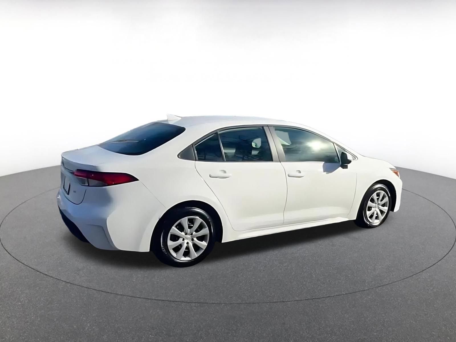 Thumbnail: 2025 Toyota Corolla - 12