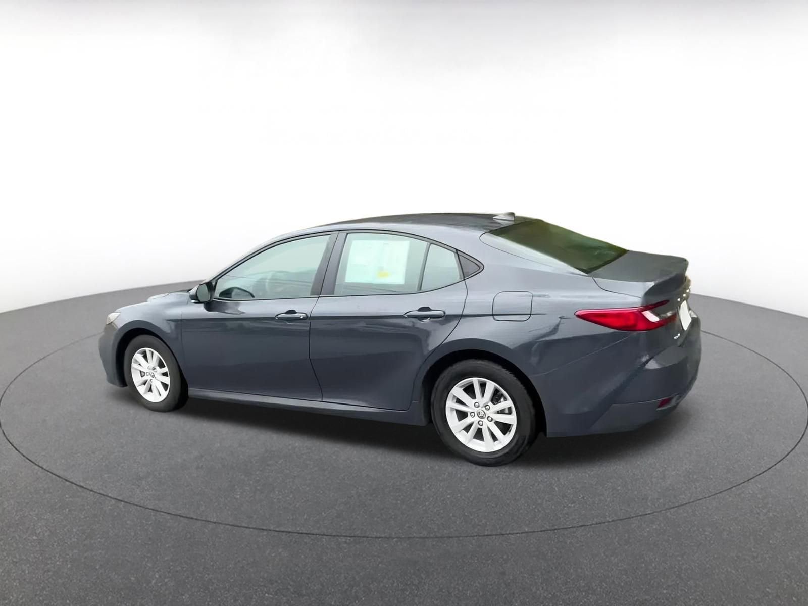 Thumbnail: 2025 Toyota Camry - 10