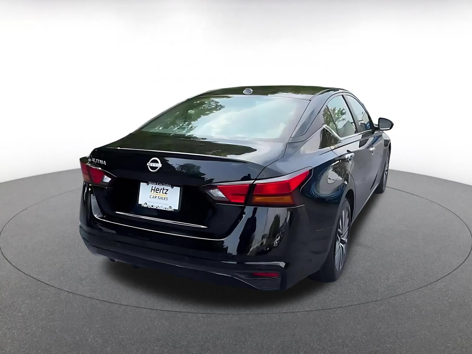 Thumbnail: 2025 Nissan Altima - 15