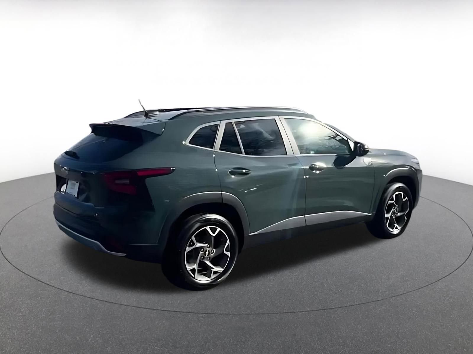 Thumbnail: 2025 Chevrolet Trax - 12