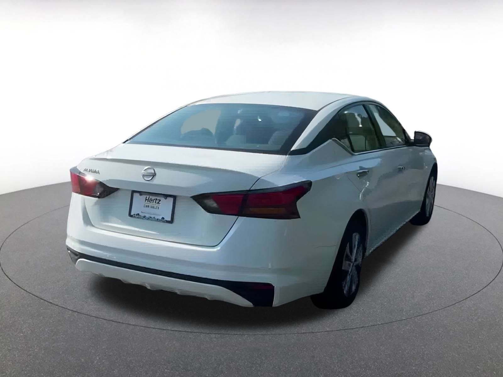 Thumbnail: 2023 Nissan Altima - 13