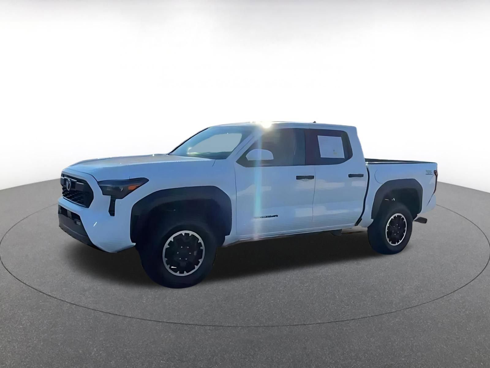 Thumbnail: 2025 Toyota Tacoma - 4
