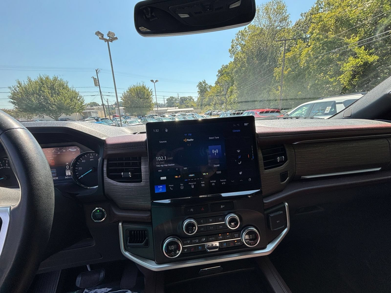 Thumbnail: 2024 Ford Expedition MAX - 16