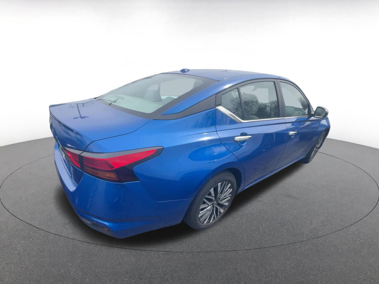 Thumbnail: 2025 Nissan Altima - 7