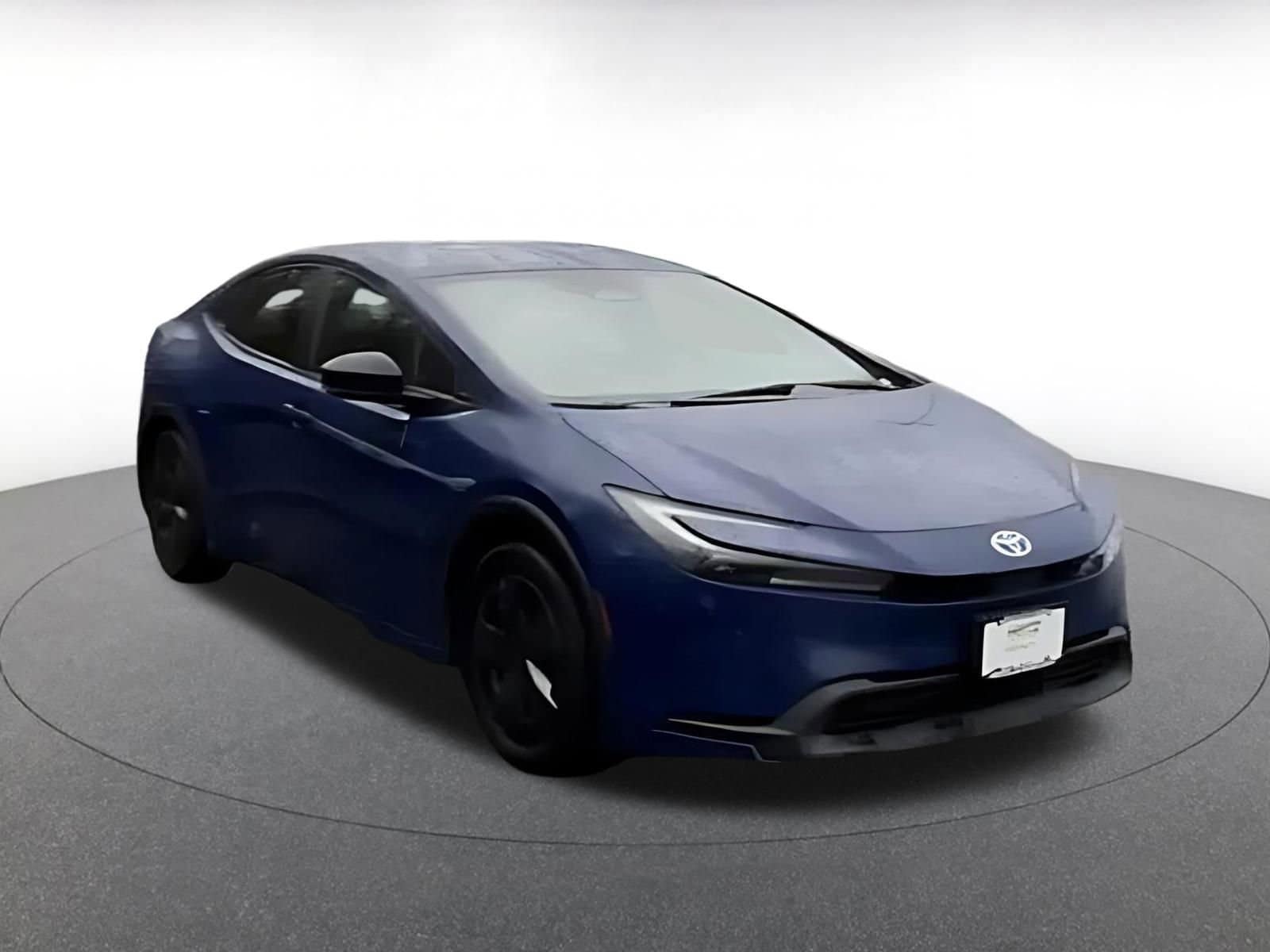 Thumbnail: 2025 Toyota Prius - 3