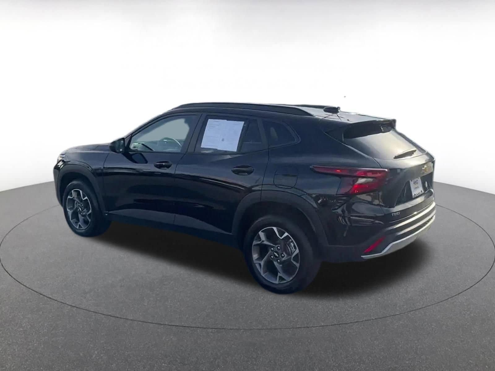 Thumbnail: 2025 Chevrolet Trax - 10