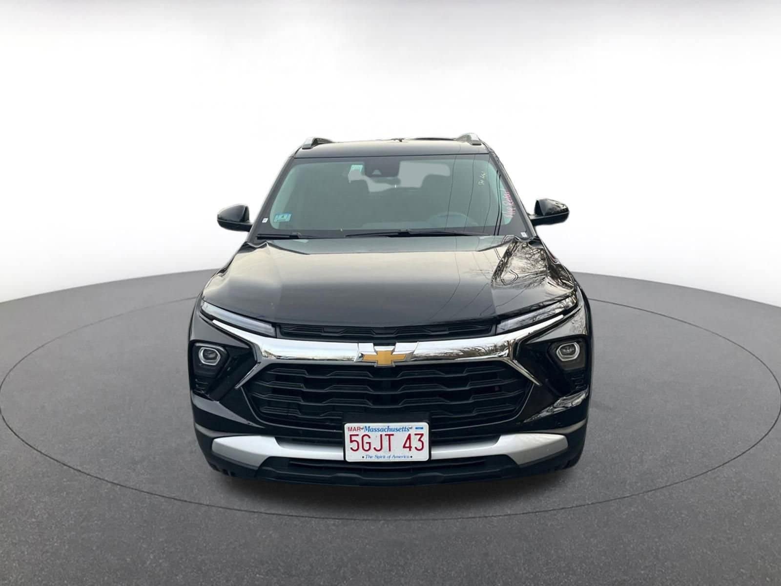 Thumbnail: 2025 Chevrolet Trax - 3