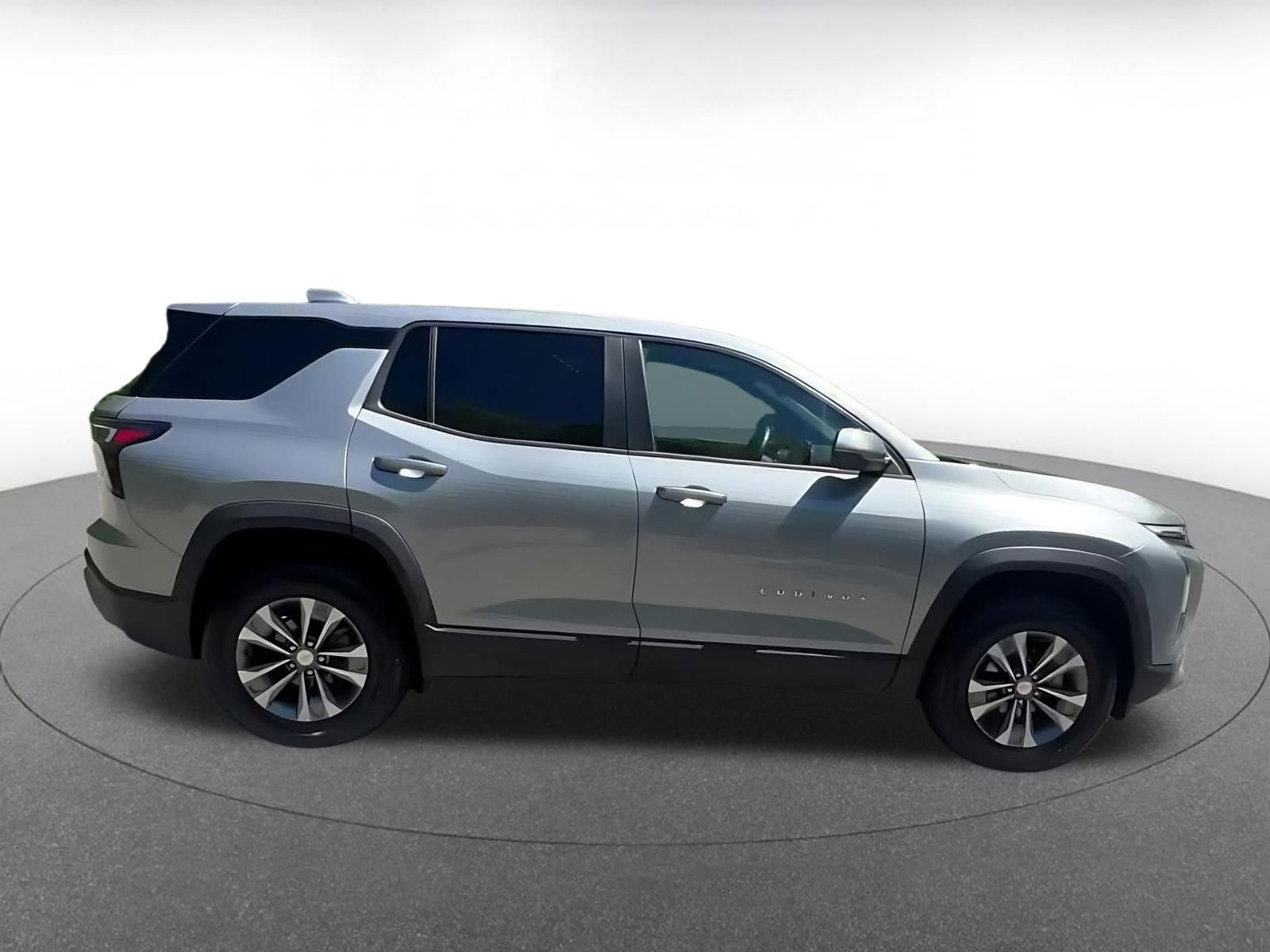 Thumbnail: 2025 Chevrolet Equinox - 16