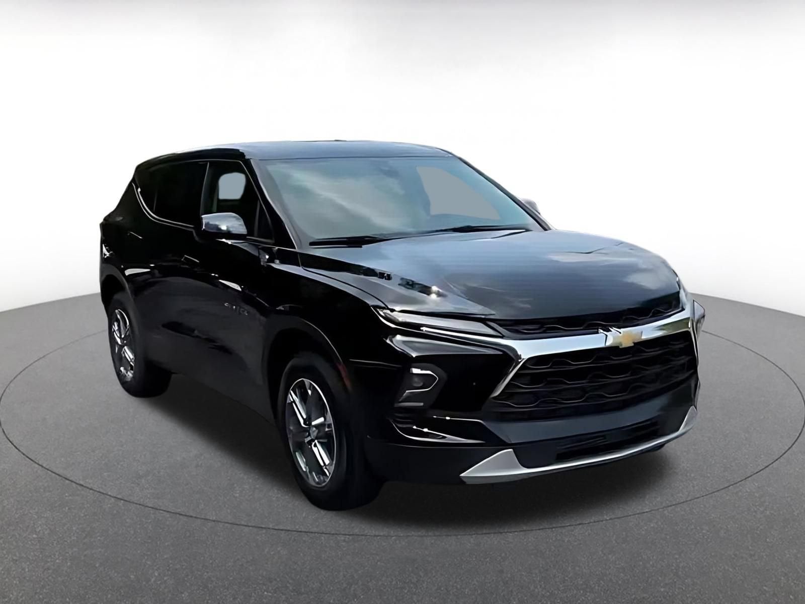 Thumbnail: 2025 Chevrolet Blazer - 3