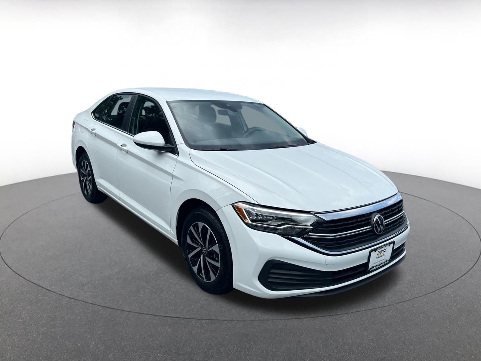 Thumbnail: 2024 Volkswagen Jetta - 1