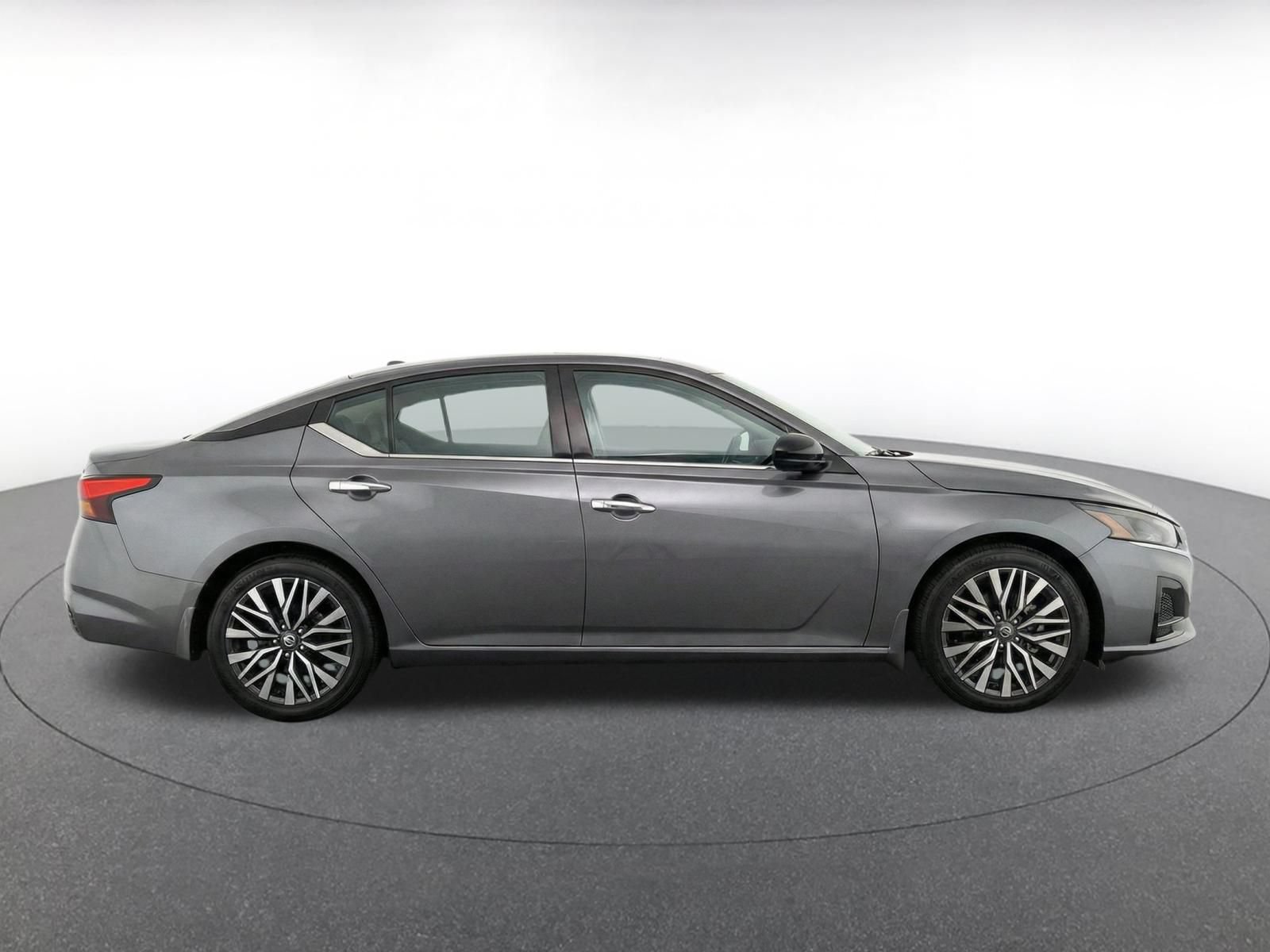 Thumbnail: 2025 Nissan Altima - 11
