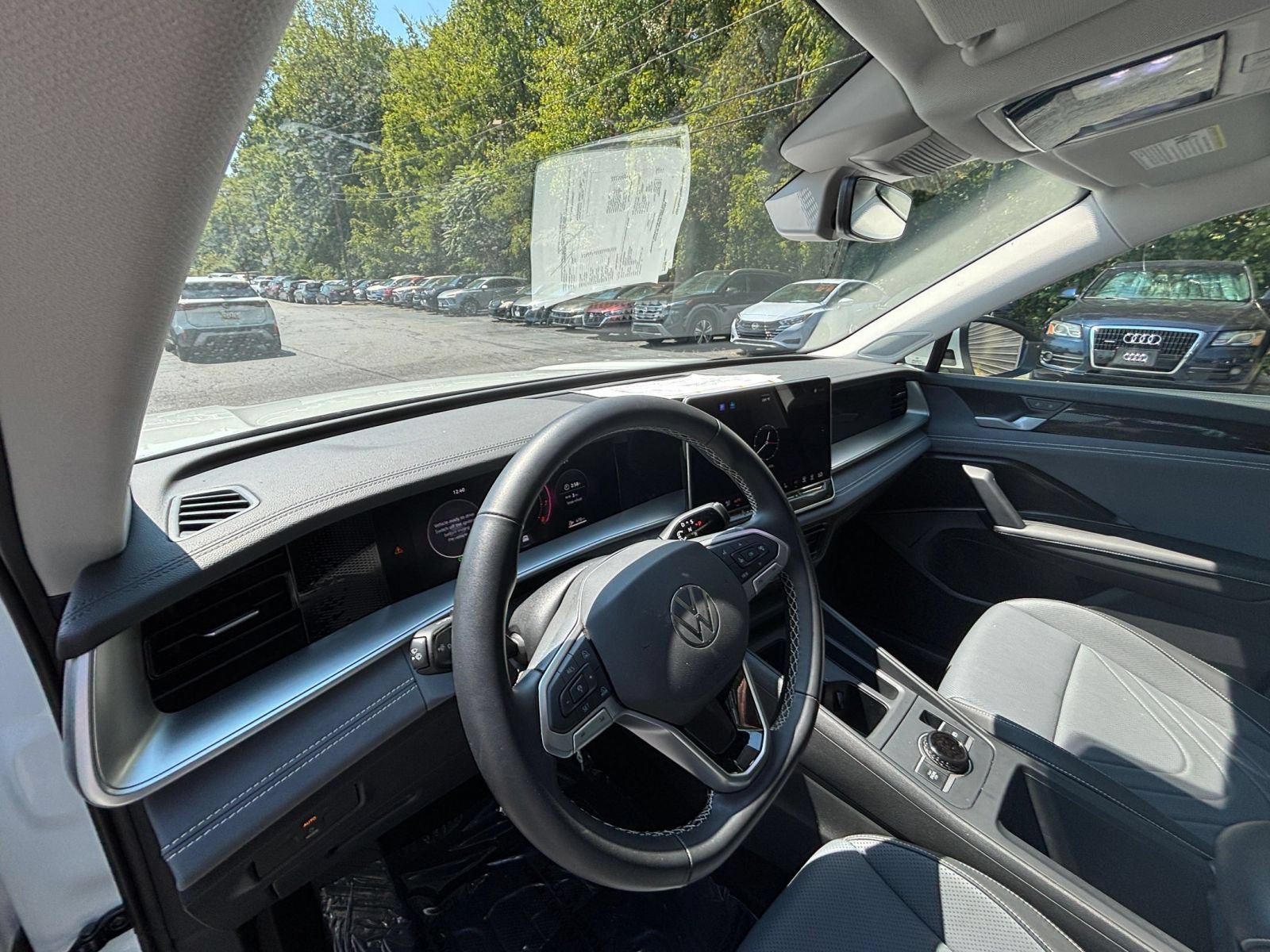 Thumbnail: 2026 Volkswagen Tiguan - 35