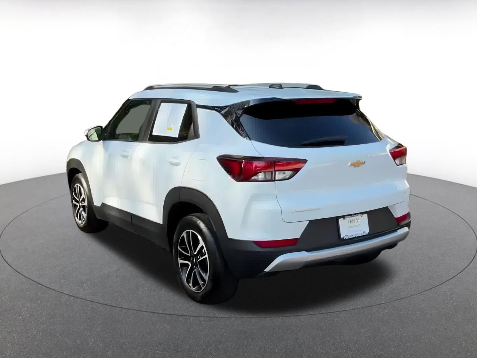 Thumbnail: 2025 Chevrolet TrailBlazer - 11