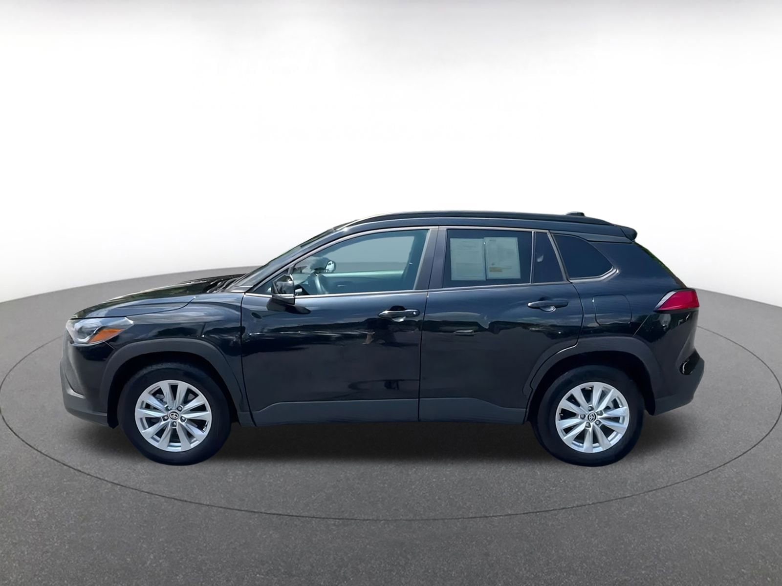 Thumbnail: 2024 Toyota Corolla Cross - 8