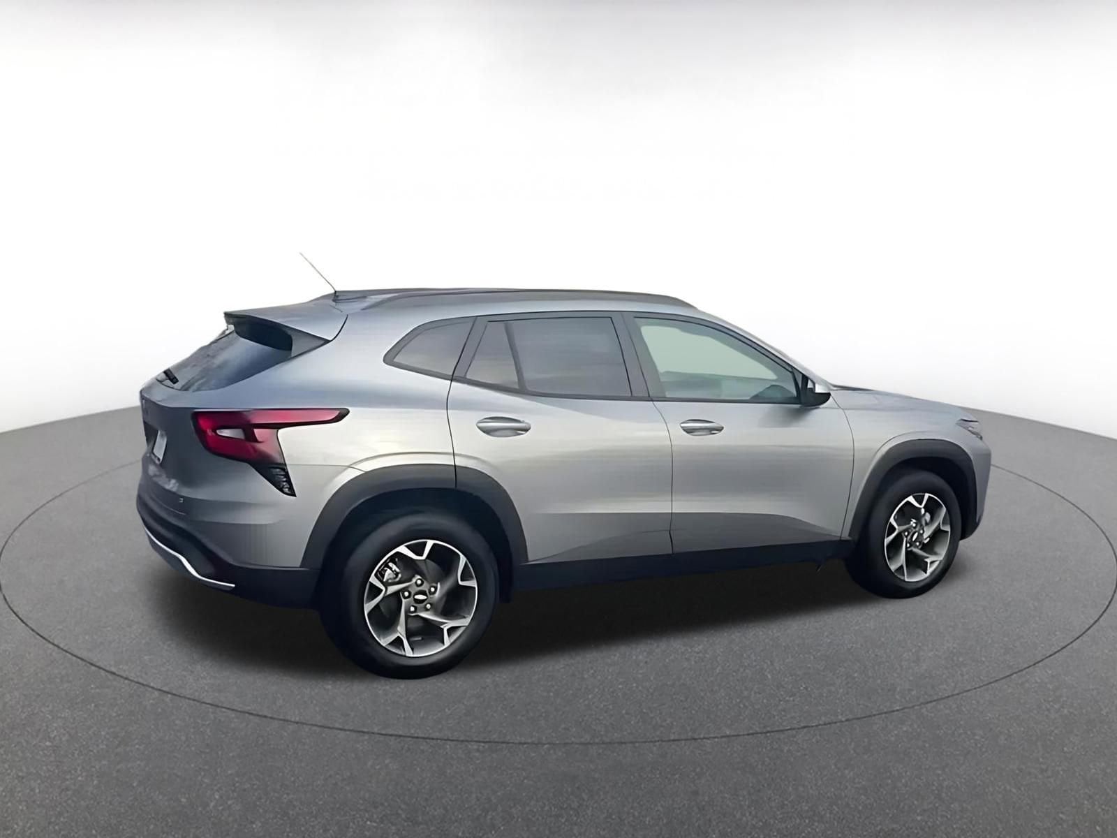 Thumbnail: 2025 Chevrolet Trax - 15