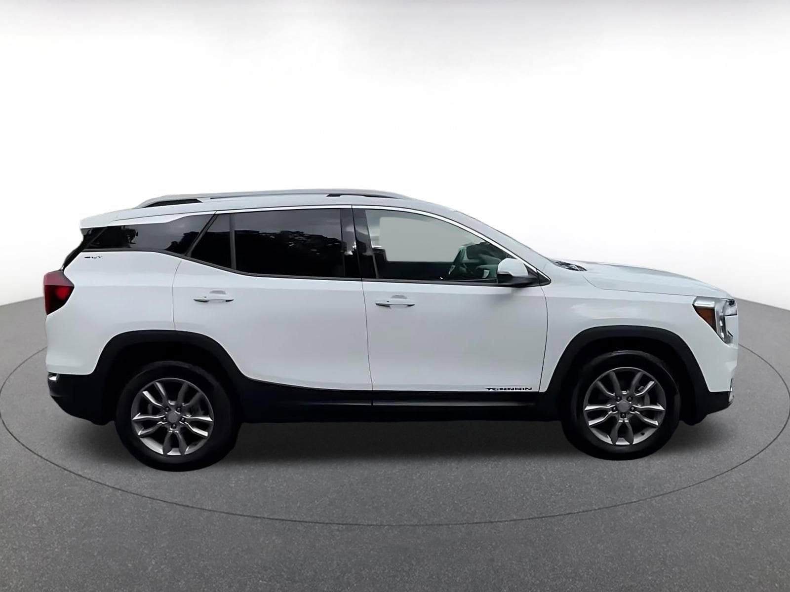 Thumbnail: 2024 GMC Terrain - 16