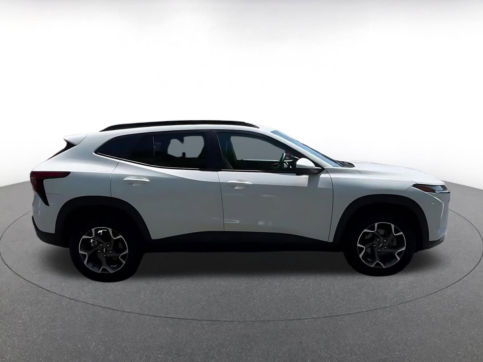 Thumbnail: 2025 Chevrolet Trax - 16