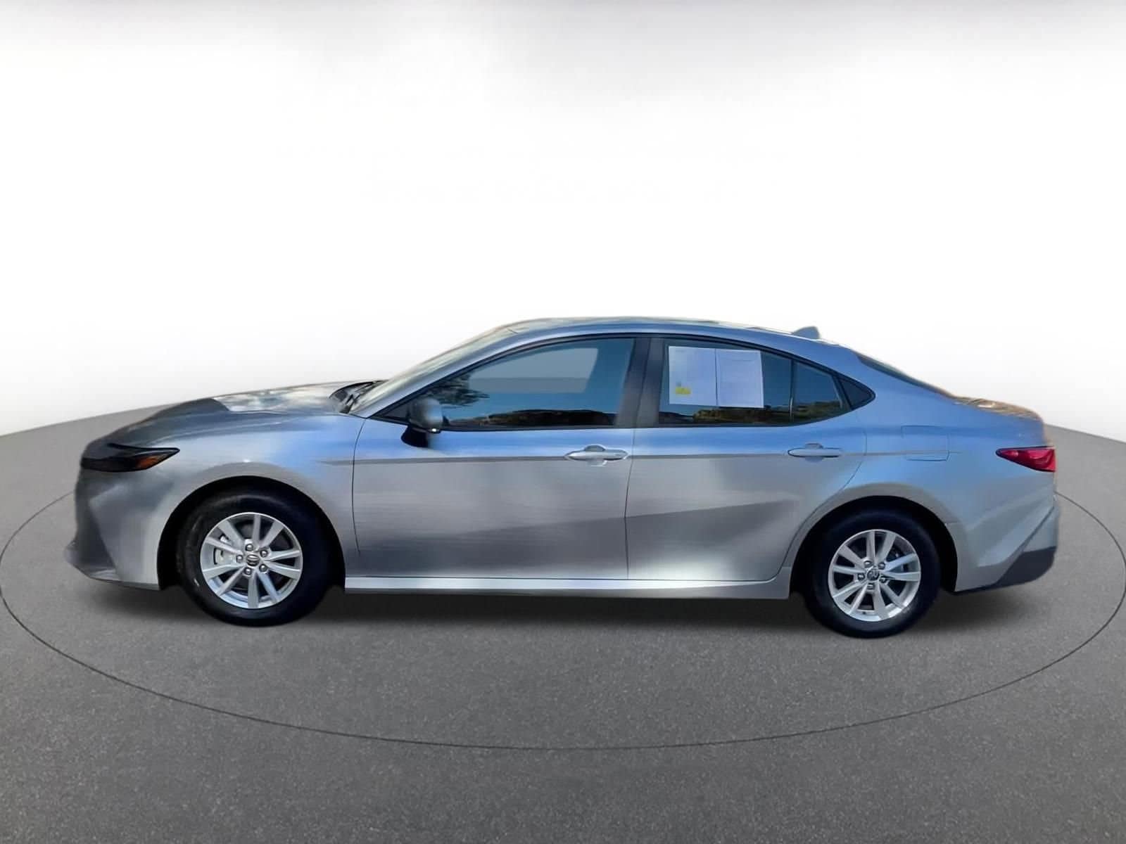 Thumbnail: 2025 Toyota Camry - 11