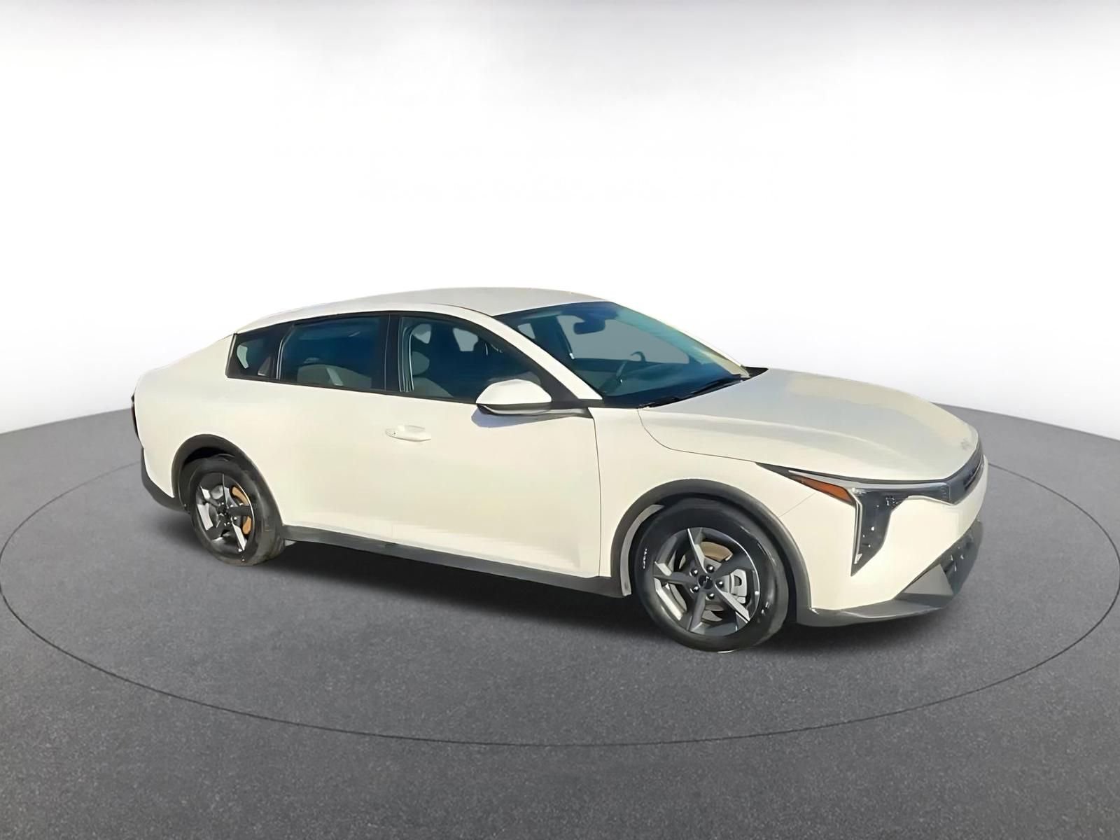 Thumbnail: 2025 Kia K4 - 2