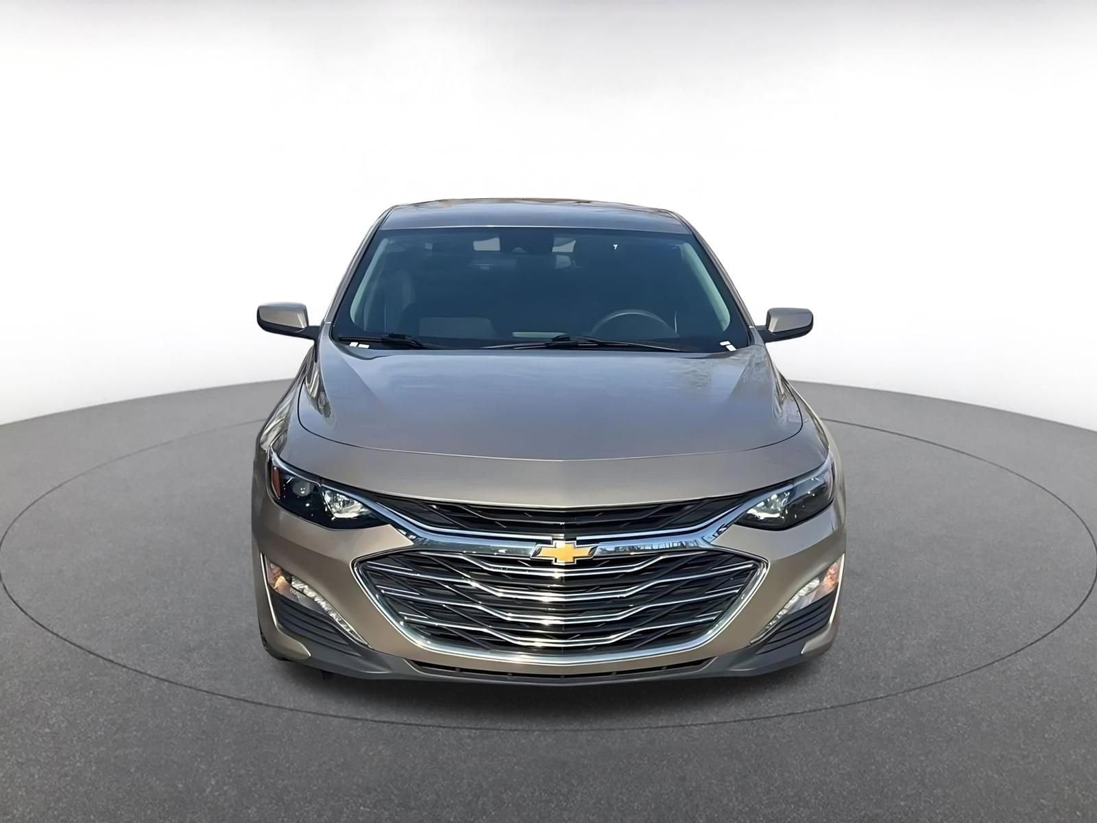 Thumbnail: 2024 Chevrolet Malibu - 3