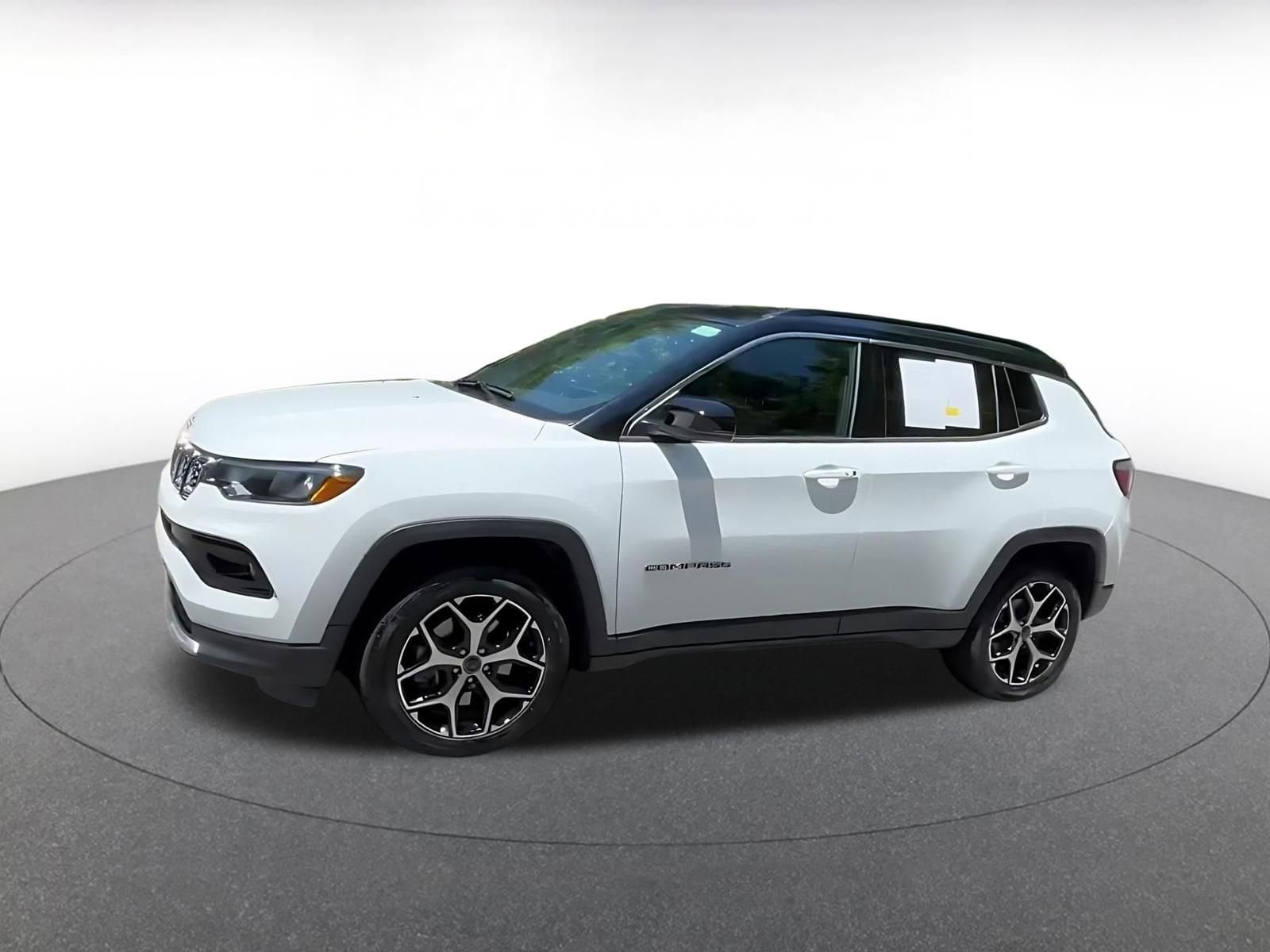 Thumbnail: 2025 Jeep Compass - 8