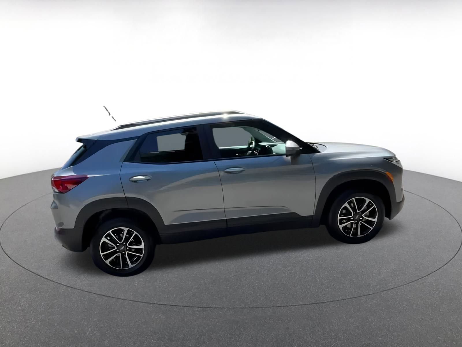 Thumbnail: 2024 Chevrolet TrailBlazer - 16