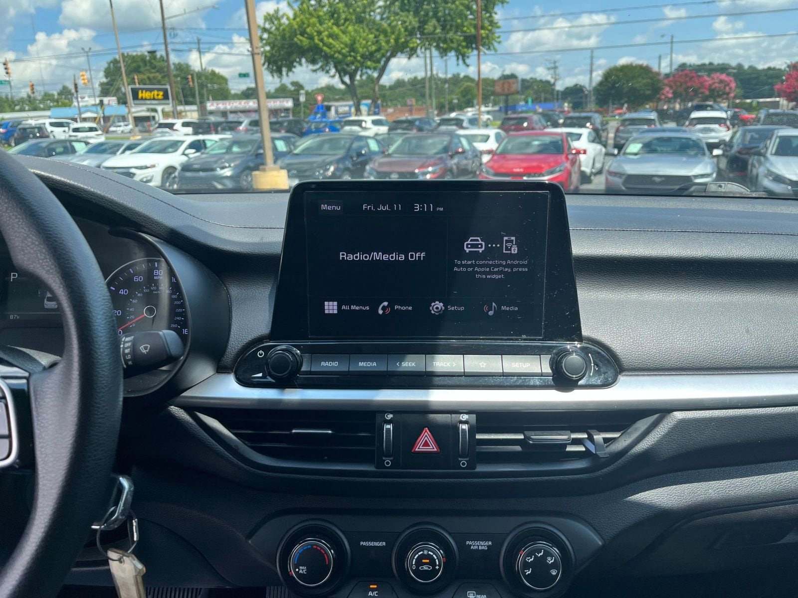 Thumbnail: 2023 Kia Forte - 20